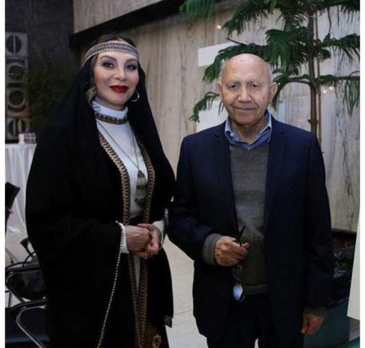 عکس افسانه بایگان در خاکسپاری شجریان