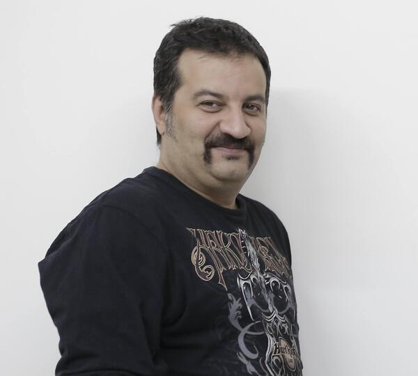 عکس مهراب صدای خسته