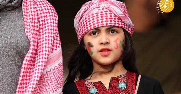 عکس دختر عربی با چفیه قرمز