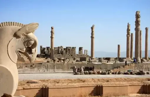 عکس آتش کشیدن تخت جمشید
