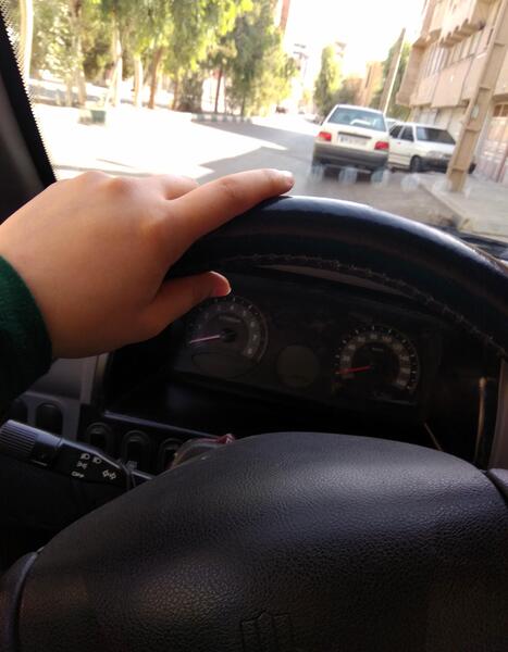 عکس در حال رانندگی