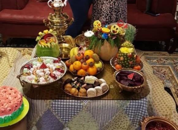 عکس دورهمی یلدایی