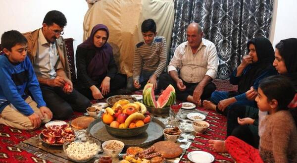 عکس دورهمی یلدایی