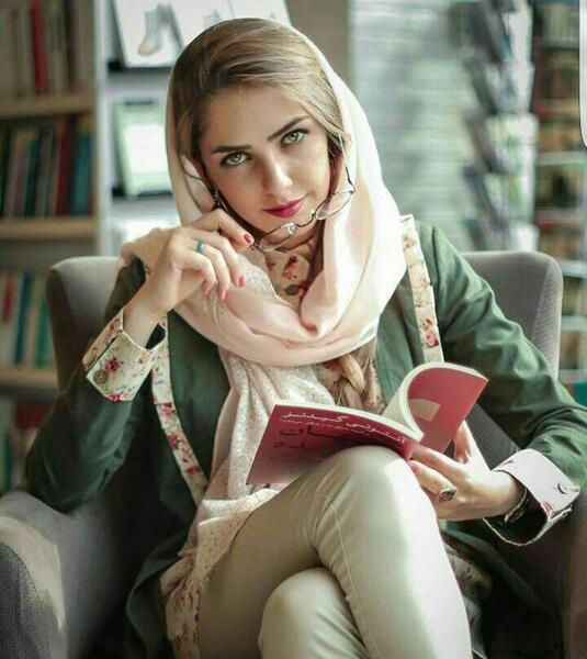 عکس ساده نیستم