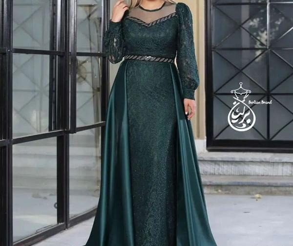 عکس مدل لباس مجلسی کوتاه با گیپور صورتی
