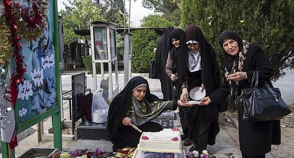 عکس قبر شهید ابراهیم هادی
