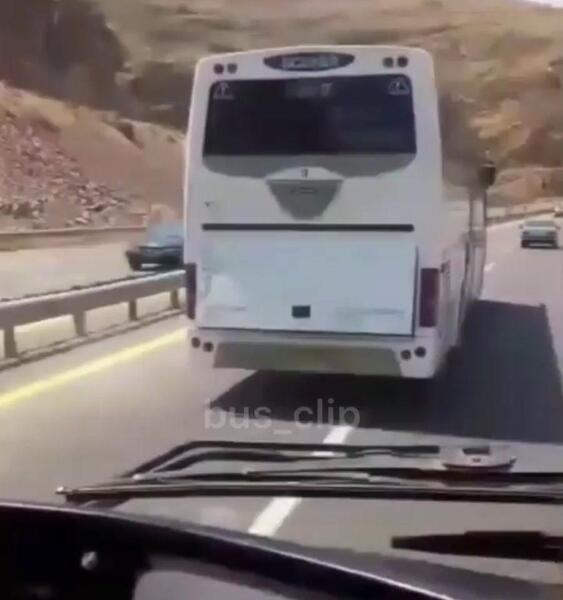 عکس جاده از داخل اتوبوس