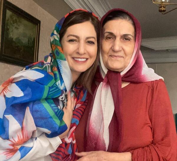 عکس شقایق دهقان بدون آرایش
