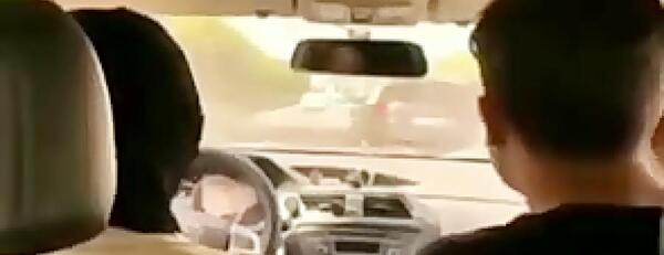 عکس پشت صحنه ملکه گدایان خنده دار