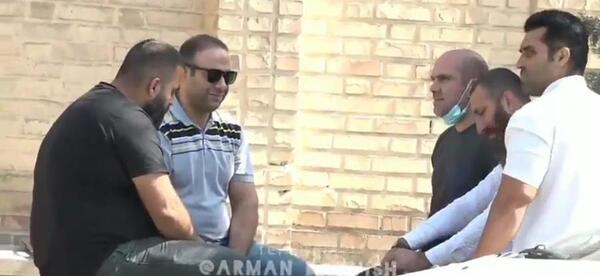 عکس پشت صحنه ملکه گدایان خنده دار
