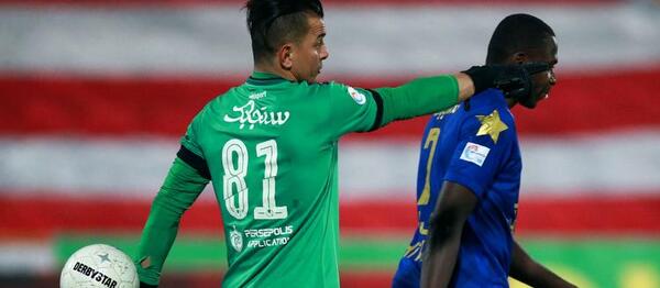 عکس حامد لک در پرسپولیس