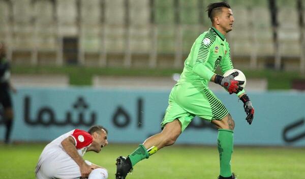 عکس حامد لک در پرسپولیس