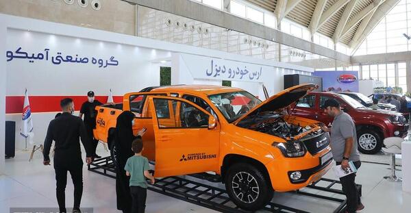 عکس دکوراسیون نمایشگاه اتومبیل