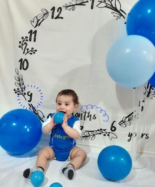 عکس نوزاد استقلالی