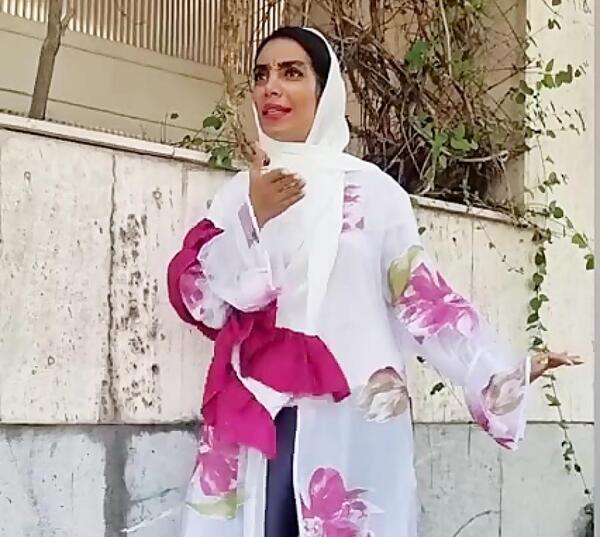 عکس خنده دار هلیا