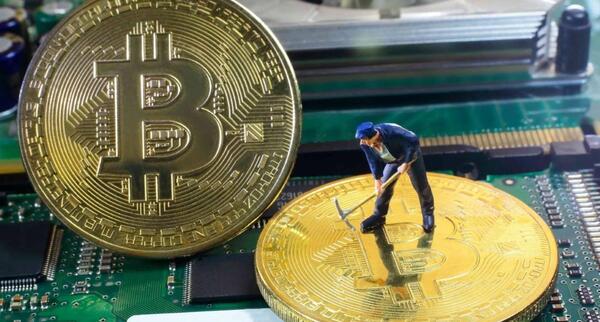 عکس ماینر بیت کوین