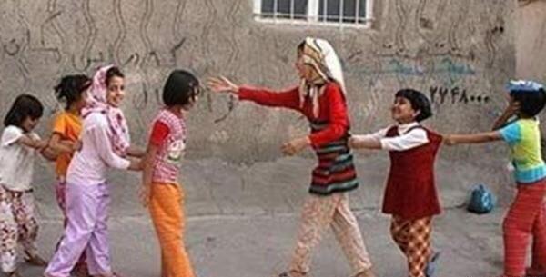 عکس بازی عمو زنجیر باف