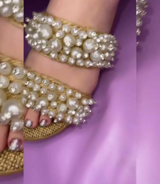 عکس دمپایی رو فرشی شیک