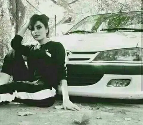 عکس دختر شوتی سوار