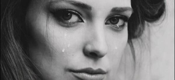 عکس فیک گریه دخترانه