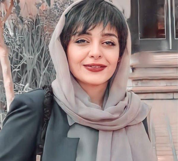 عکسهای ساره بیات مدل لباس