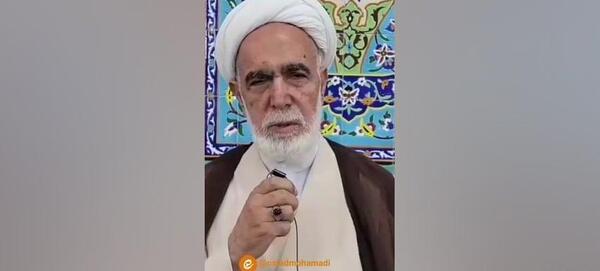 عکس شیطان روی سجاده