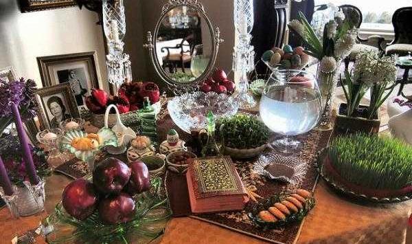 عکس سفره هفت سین با ظروف سفالی ابی