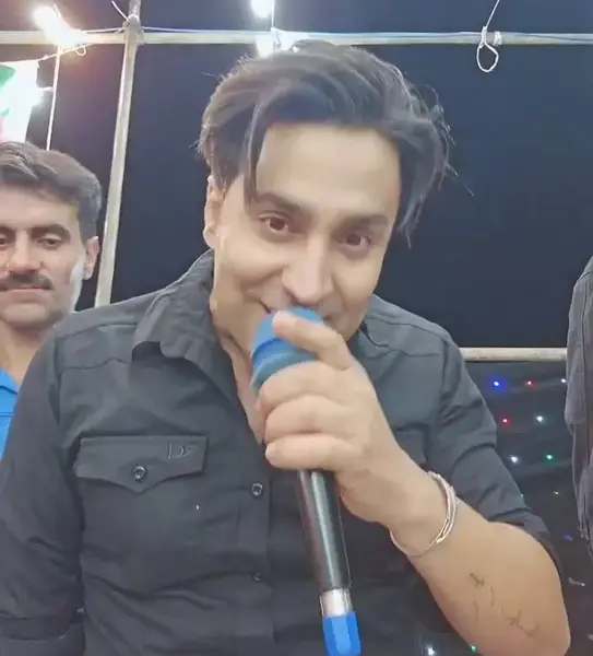 عکس زن غلامیاری