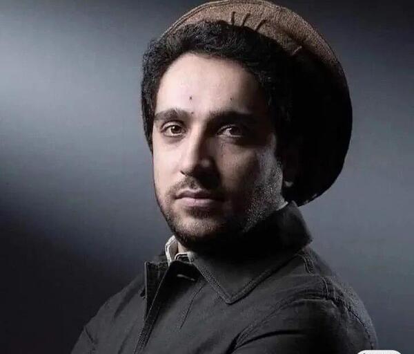 عکس احمد مسعود با شعر