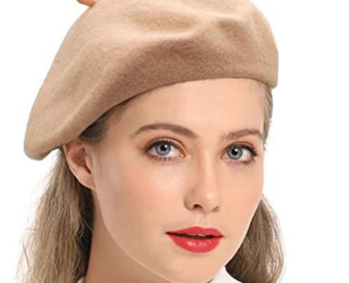 عکس کلاه زنانه بافتنی
