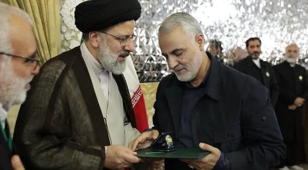 عکس حاج قاسم خادم امام رضا