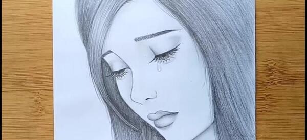 عکس نقاشی دختر تنها