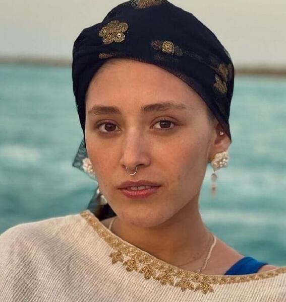 عکس فرشته حسینی لب دریا
