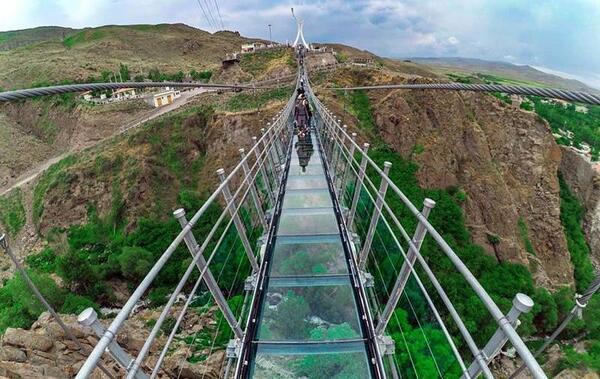 عکس پل شیشه ای