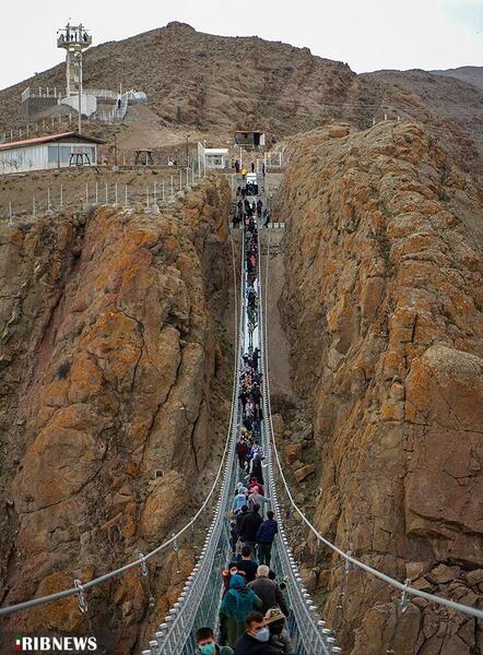 عکس پل شیشه ای