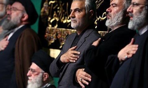 عکس حاج قاسم در فاطمیه