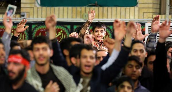 عکس حاج قاسم در فاطمیه