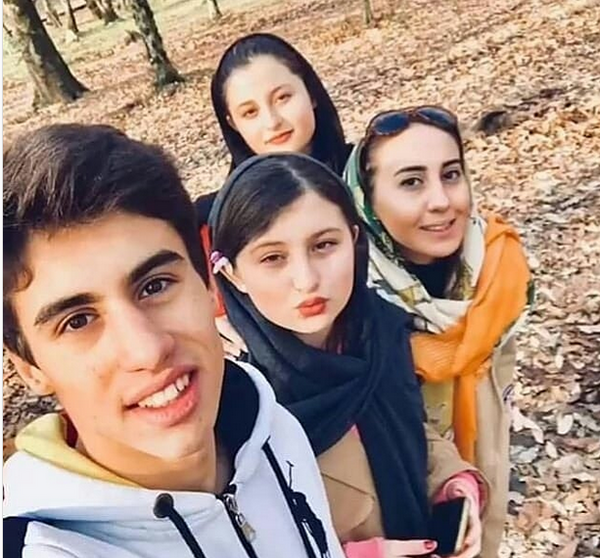 عکس دوست پسر نیکا