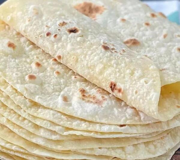 عکس حلوا در نان قیفی