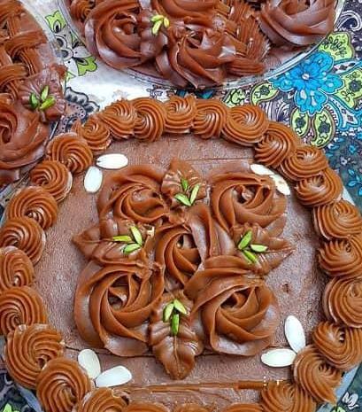 عکس حلوا در نان قیفی