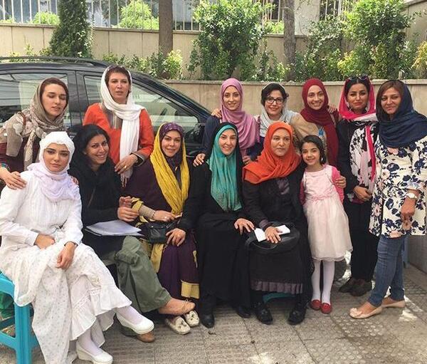 عکس لیندا کیانی در پشت صحنه