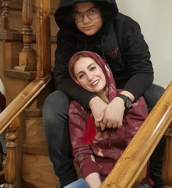عکس جدید شقایق دهقان و پسرش