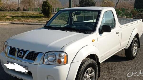 عکس بی ام و نیسان آبی