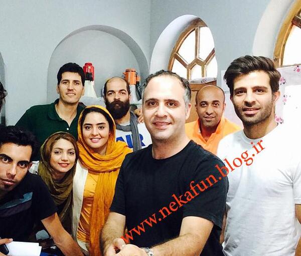 عکس محمدرضا گلزار در تبلیغات