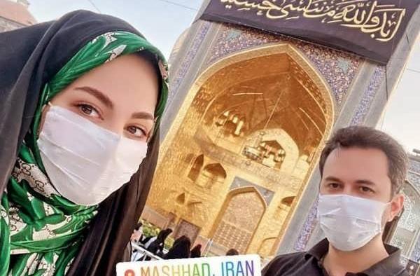 ژست عکس گرفتن در حرم امام رضا