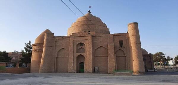 عکس برج چهل دختر دامغان