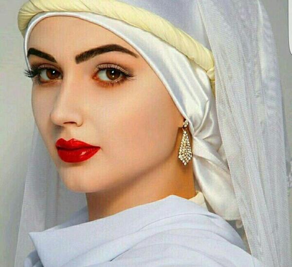 عکس زلیخا قبل از عمل جراحی