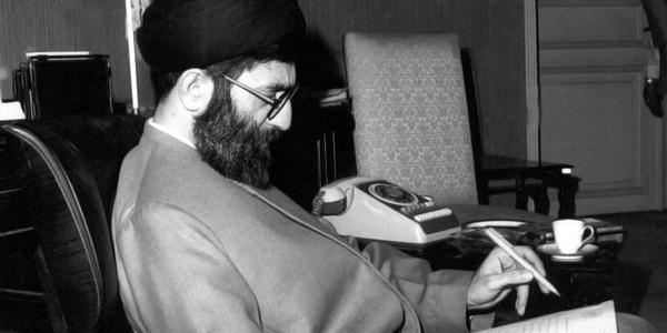 عکس رهبر جوانی