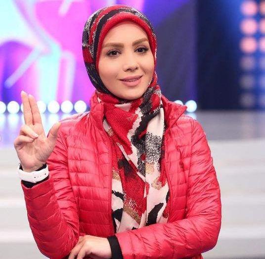 عکس مجری زن مسابقه ی شوتبال