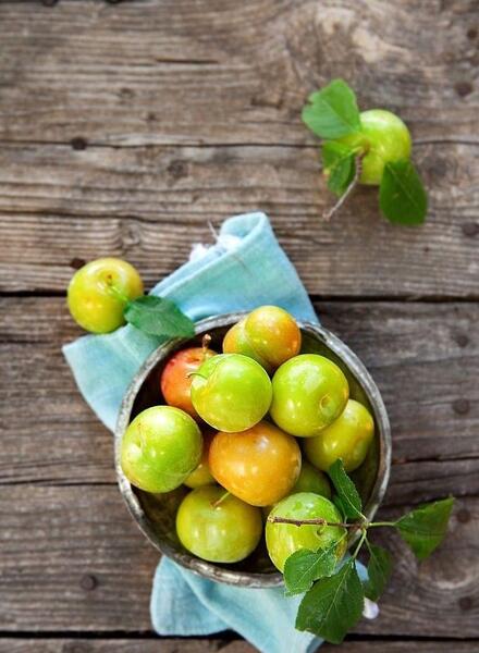 عکس گوجه سبز برای پروفایل